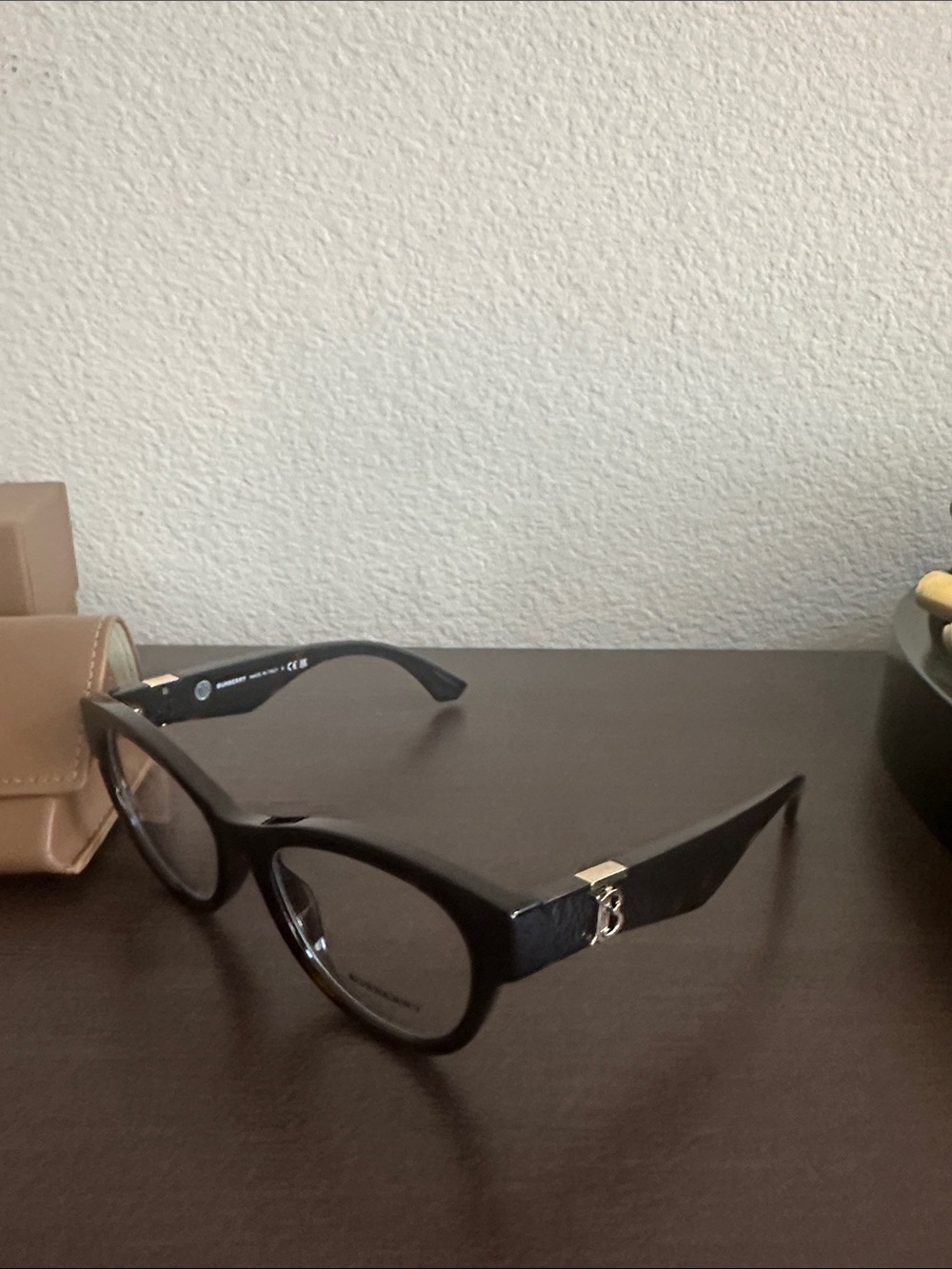 Burberry Black Rounded Cat-Eye Optical Glasses with Tan Case - Picture 4 of 6